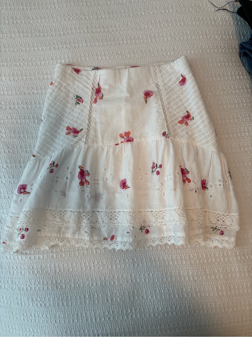 Zara White Mini Skirt with Pink Floral Eyelet Lace